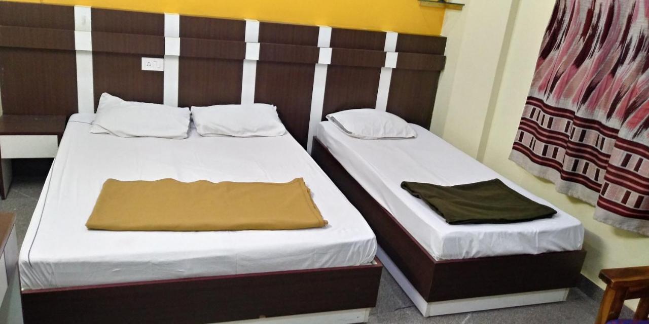 S R Guest House Bengaluru Zewnętrze zdjęcie